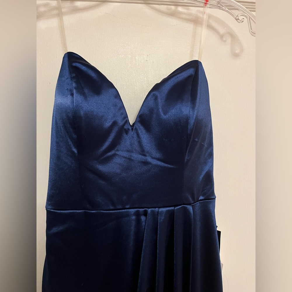 NWT! Strapless Navy Blue Gown - Picture 3 of 10